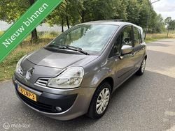 Grijs Gebruikt 2010 Renault Grand Modus Expression MPV | € 4.499 (Eerlijke prijs)