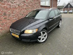 Zwart Gebruikt 2005 Volvo V50 Kinetic Stationwagen | € 2.450 (Goede deal)