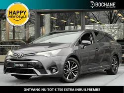 Grijs, metallic lak Gebruikt 2018 Toyota Avensis Skyview Edition Stationwagen | € 18.945 (Eerlijke prijs)