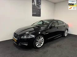 Zwart Gebruikt 2014 Jaguar XF S Sedan | € 19.990 (Duur)