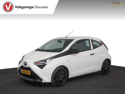 Wit Gebruikt 2020 Toyota Aygo Hatchback | € 10.950 (Eerlijke prijs)