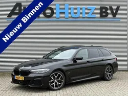 Zwart Gebruikt 2021 BMW 520 M Sport Stationwagen | € 39.990 (Duur)