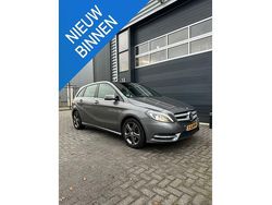 Grijs Gebruikt 2013 Mercedes B180 Prestige MPV | € 13.500 (Eerlijke prijs)