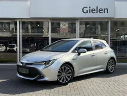 Grijs Gebruikt 2019 Toyota Corolla Edition Hatchback | € 22.400 (Eerlijke prijs)