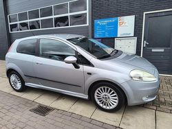 Grijs Gebruikt 2006 Fiat Grande Punto Hatchback | € 1.800 (Eerlijke prijs)