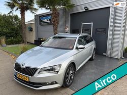 Grijs Gebruikt 2016 Skoda Superb Business Line Stationwagen | € 9.449 (Iets duurder)