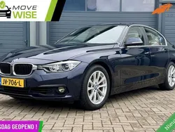 Blauw Gebruikt 2016 BMW 330 Executive Sedan | € 18.450 (Eerlijke prijs)