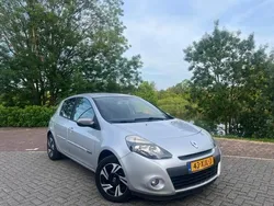 Grijs Gebruikt 2011 Renault Clio II Night&Day Hatchback | € 3.100 (Eerlijke prijs)
