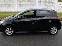 Zwart Gebruikt 2015 Mitsubishi Space Star Hatchback | € 5.900 (Eerlijke prijs)