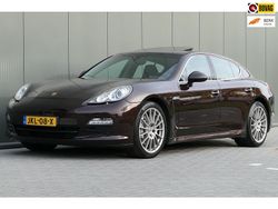 Bruin Gebruikt 2012 Porsche Panamera Hatchback | € 26.940 (Super prijs)