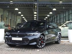 Zwart Gebruikt 2025 BMW 330 Comfort Edition Sedan | € 59.850