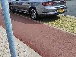 Grijs Gebruikt 2016 Renault Talisman Intens Sedan | € 10.950 (Eerlijke prijs)