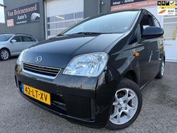 Zwart Gebruikt 2003 Daihatsu Cuore Hatchback | € 2.699 (Eerlijke prijs)