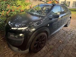 Zwart Gebruikt 2015 Citroën C4 Cactus Feel Hatchback | € 8.995 (Eerlijke prijs)