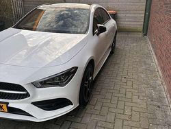 Wit Gebruikt 2022 Mercedes CLA250 Premium Plus Sedan | € 32.500 (Goede deal)