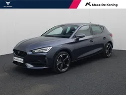 Grijs, metallic lak Gebruikt 2022 Cupra Leon VZ Hatchback | € 25.440 (Goede deal)