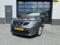 Grijs, metallic lak Gebruikt 2015 Nissan Qashqai SUV | € 11.450 (Eerlijke prijs)
