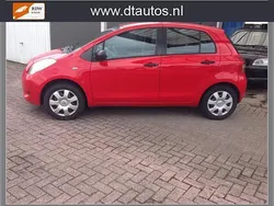 Rood Gebruikt 2008 Toyota Yaris Hatchback | € 2.299 (Goede deal)