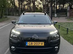 Zwart Gebruikt 2015 Citroën C4 Cactus PureTech Hatchback | € 5.800 (Eerlijke prijs)