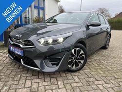 Grijs Gebruikt 2022 Kia Ceed Hatchback | € 22.750 (Eerlijke prijs)