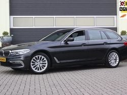 Grijs (metallic) Gebruikt 2020 BMW 520 Executive Stationwagen | € 28.900 (Goede deal)