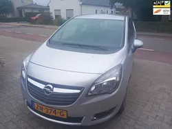 Grijs Gebruikt 2016 Opel Meriva MPV | € 5.800 (Goede deal)