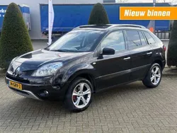 Zwart Gebruikt 2008 Renault Koleos Dynamique SUV | € 4.685 (Iets duurder)