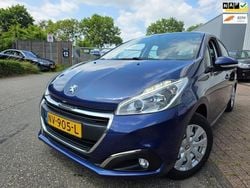 Blauw Gebruikt 2017 Peugeot 208 Hatchback | € 5.250 (Eerlijke prijs)