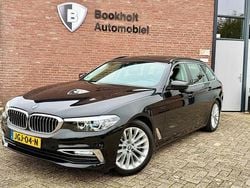 Zwart Gebruikt 2019 BMW 520 Luxury Line Stationwagen | € 30.900 (Goede deal)