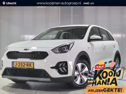 (ud) clear white s Gebruikt 2020 Kia Niro Comfort SUV | € 16.950 (Eerlijke prijs)