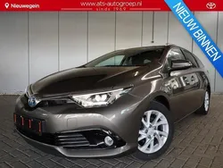 Bruin Gebruikt 2018 Toyota Auris Touring Sports Stationwagen | € 17.990 (Eerlijke prijs)