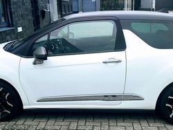 Wit Gebruikt 2010 Citroën DS3 Chic Hatchback | € 2.600 (Eerlijke prijs)