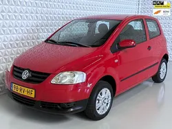Rood Gebruikt 2005 VW Fox Trendline Hatchback | € 1.999 (Eerlijke prijs)