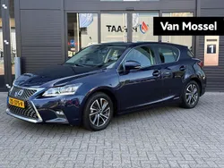 Blauw Gebruikt 2018 Lexus CT200h Business Edition Hatchback | € 16.995 (Eerlijke prijs)