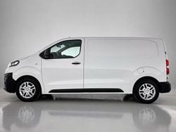 Bestelauto Gebruikt 2021 Opel Vivaro Edition Van | € 12.944 (Goede deal)