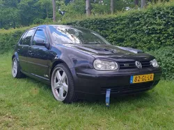 Zwart Gebruikt 2001 VW Golf IV Highline Hatchback | € 3.500 (Eerlijke prijs)