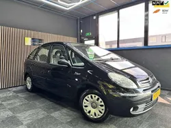 Zwart, metallic lak Gebruikt 2005 Citroën Xsara Picasso MPV | € 1.650 (Eerlijke prijs)