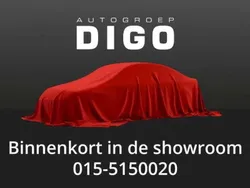 Grijs Nieuw 2025 Toyota Yaris Hybrid Luxury Hatchback | € 28.650