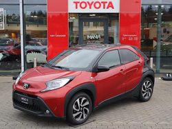 Rood Gebruikt 2024 Toyota Aygo X Envy SUV | € 19.499