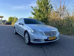 Grijs Gebruikt 2011 Mercedes E300 AMG Sedan | € 12.600 (Goede deal)