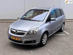 Grijs Gebruikt 2007 Opel Zafira Executive MPV | € 2.450 (Eerlijke prijs)