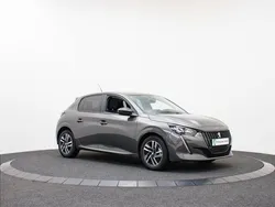 Grijs Gebruikt 2023 Peugeot 208 Allure Hatchback | € 17.950 (Eerlijke prijs)
