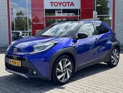 Blauw Gebruikt 2022 Toyota Aygo Envy Hatchback | € 17.900 (Eerlijke prijs)