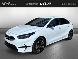 Wit Nieuw 2025 Kia Ceed 4 Hatchback | € 31.900 (Duur)