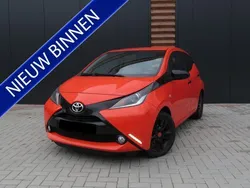 Oranje Gebruikt 2014 Toyota Aygo X-cite Hatchback | € 9.750 (Eerlijke prijs)