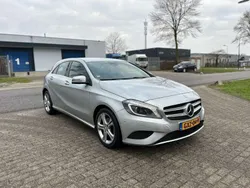 Grijs, andere lak Gebruikt 2013 Mercedes A200 Ambition Hatchback | € 13.495 (Eerlijke prijs)