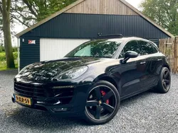 Zwart Gebruikt 2015 Porsche Macan Turbo SUV | € 34.850 (Iets duurder)