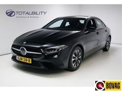 Zwart Gebruikt 2024 Mercedes A180 Edition Sedan | € 31.450 (Super prijs)