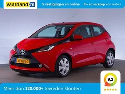 Rood Gebruikt 2016 Toyota Aygo X-play Hatchback | € 8.345 (Eerlijke prijs)