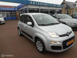 Grijs (metallic) Gebruikt 2015 Fiat Panda Lounge Hatchback | € 9.245 (Duur)